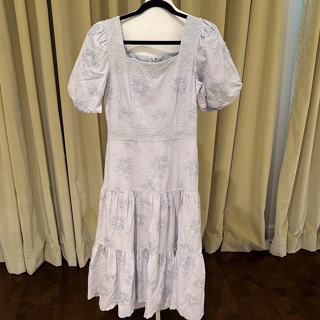Rachel Parcell - Women’s Powder Blue Floral Embroidered Midi Dress - Size: Small
